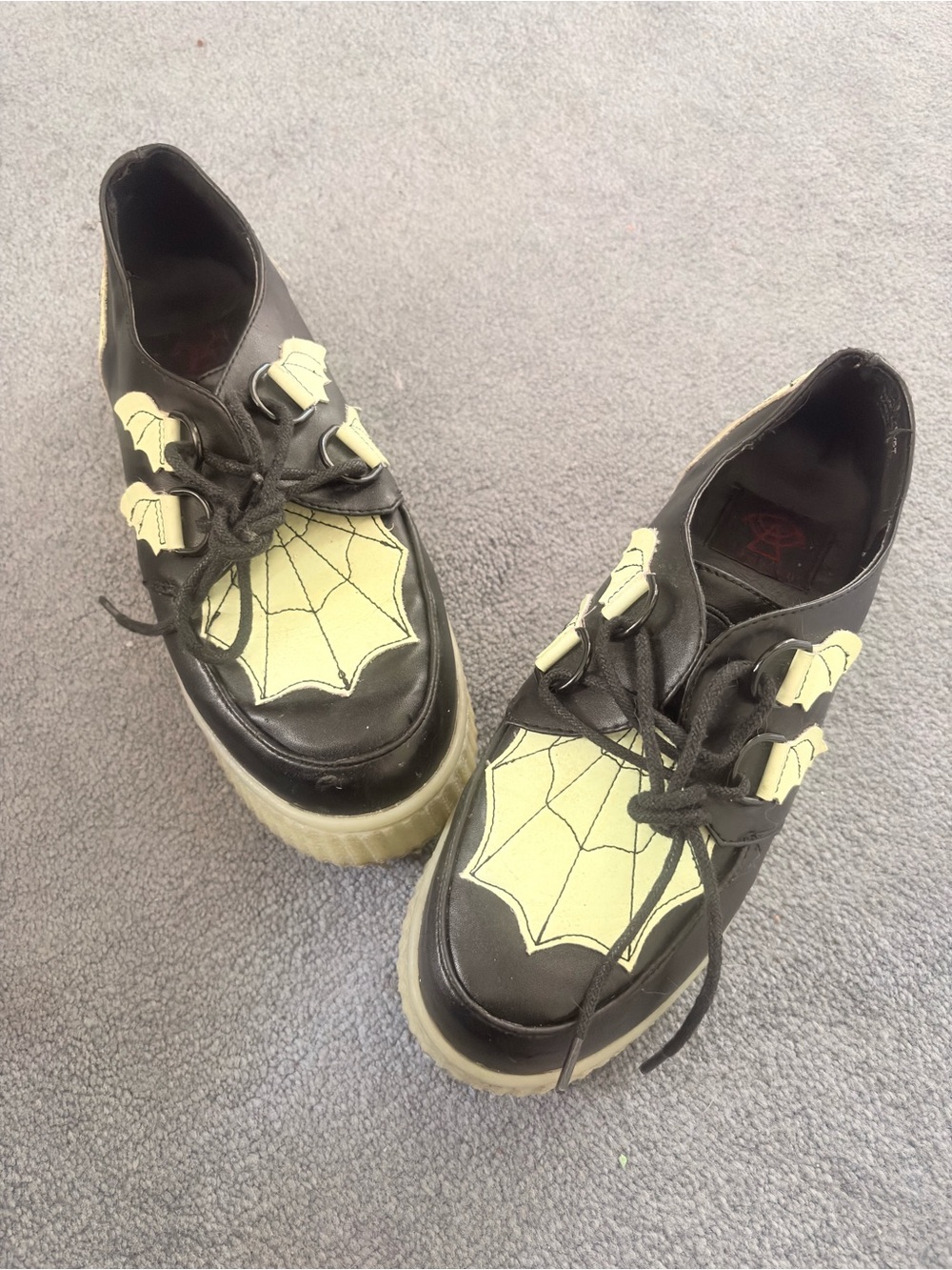 Platform Lace-Up Shoes with Yellow Spiderweb Accent